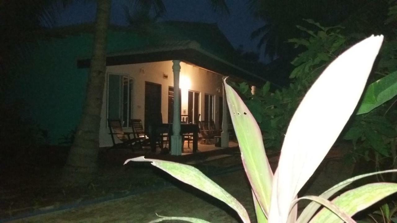 Theepan'S Home Нилавели Екстериор снимка